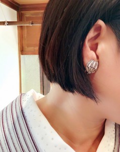 kimito,コーディネート,着物,帯留,七宝焼,ピアス